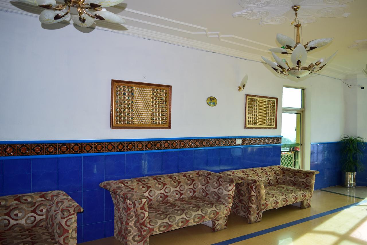 Hotel Move-N-Pick Murree Exterior photo