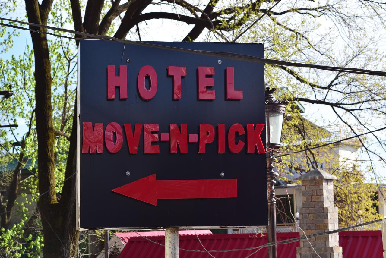 Hotel Move-N-Pick Murree Exterior photo
