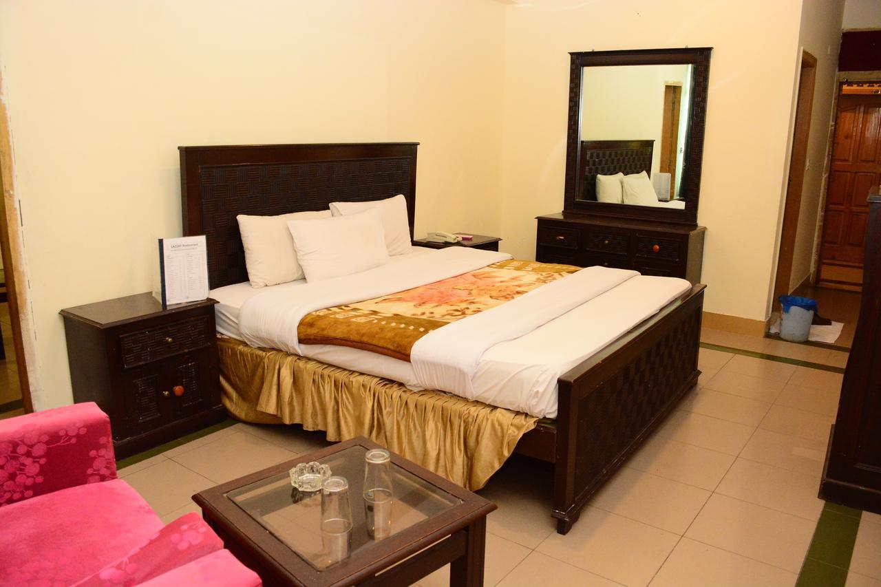 Hotel Move-N-Pick Murree Exterior photo