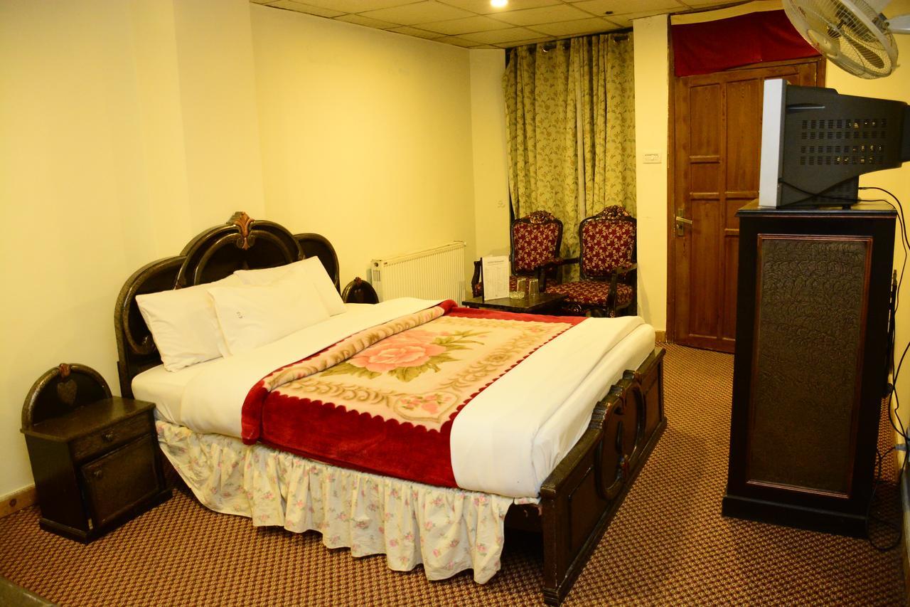 Hotel Move-N-Pick Murree Exterior photo