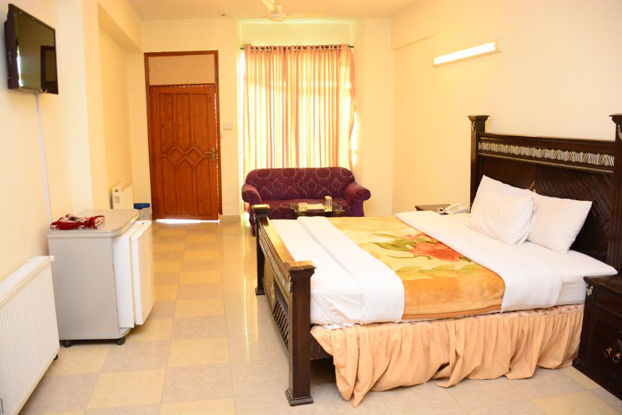 Hotel Move-N-Pick Murree Exterior photo