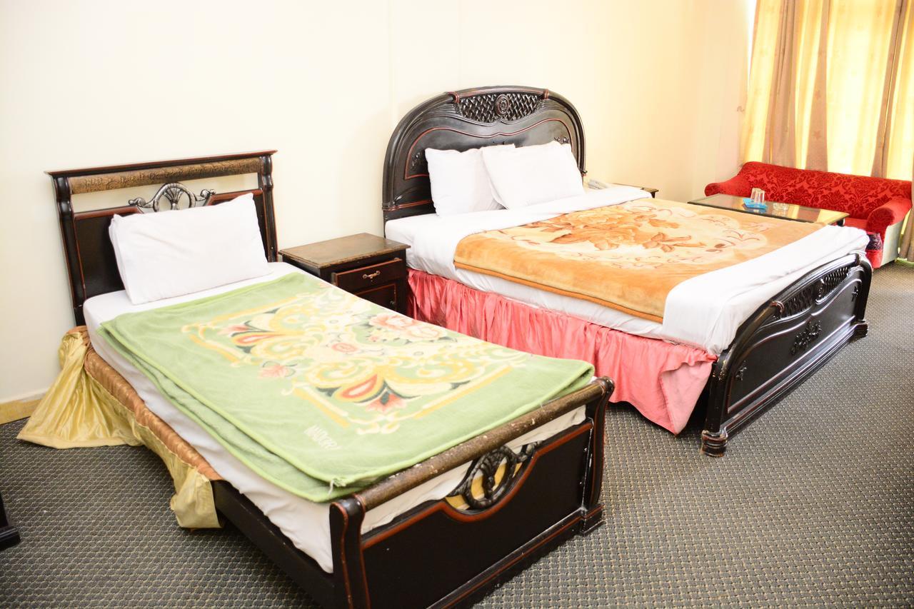 Hotel Move-N-Pick Murree Exterior photo