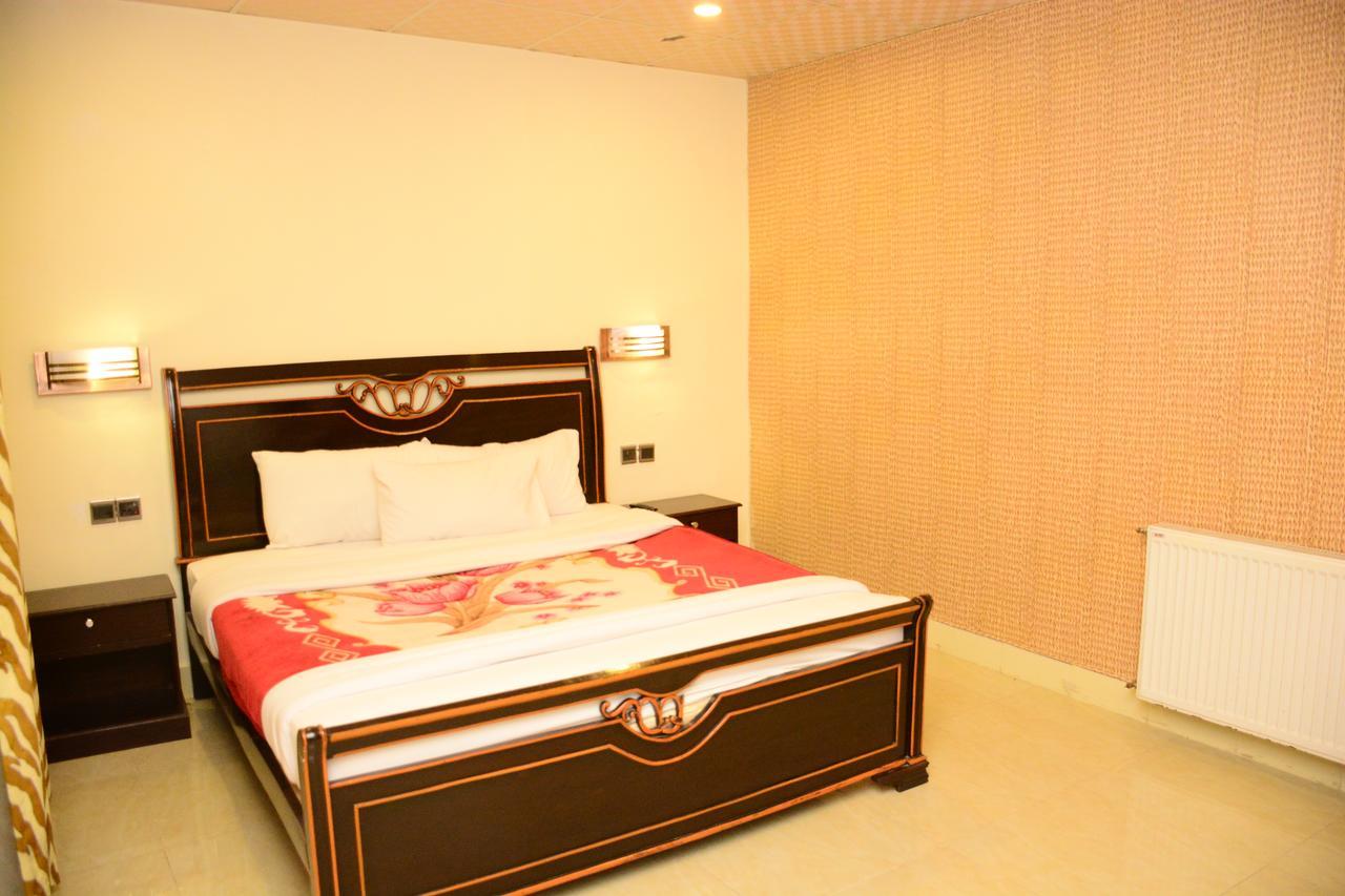 Hotel Move-N-Pick Murree Exterior photo